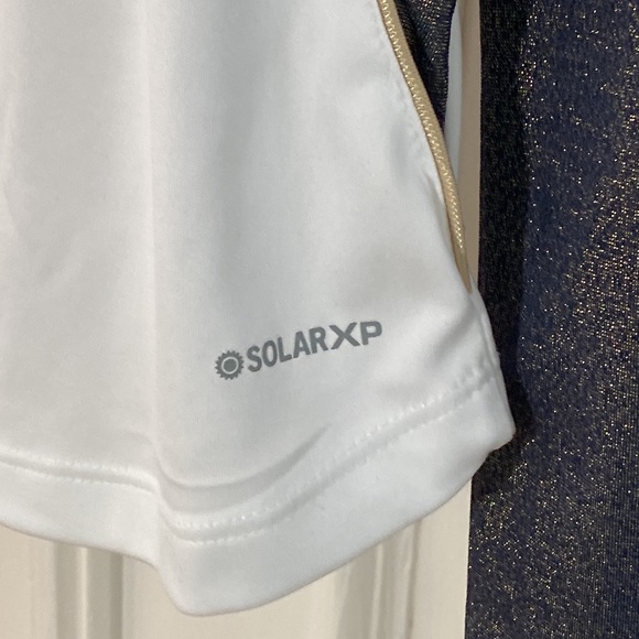 Greg Norman Performance Solar XP Long Sparkly Sleeves. 1/4 Zip Pullover - Picture 4 of 5
